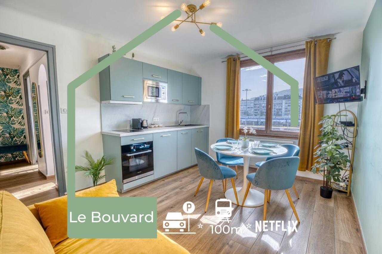 Le Bouvard Gare 100m, Netflix Annecy Extérieur photo